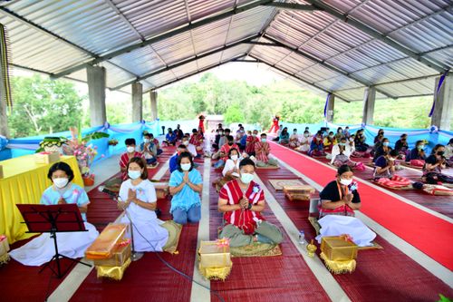 ภาพ No.39244:พิธีทอดกฐินเพื่อสร้างอาคารปฏิบัติธรรม สถานปฏิบัติธรรมฟ้าริมเงา