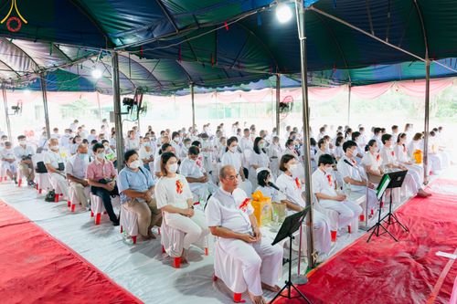 ภาพ No.81397:พิธีทอดผ้าป่า วางดวงแก้วบรมจักรพรรดิ  โปรยรัตนชาติ และพิธีตอกเสาเข็มมงคลต้นแรก อาคาร 80 ปี หลวงพ่อธัมมชโย ณ ศูนย์ปฏิบัติธรรมวิหารแดง อำเภอวิหารแดง จังหวัดสระบุรี วันอาทิตย์ที่ 28 พฤษภาคม พ.ศ.2566