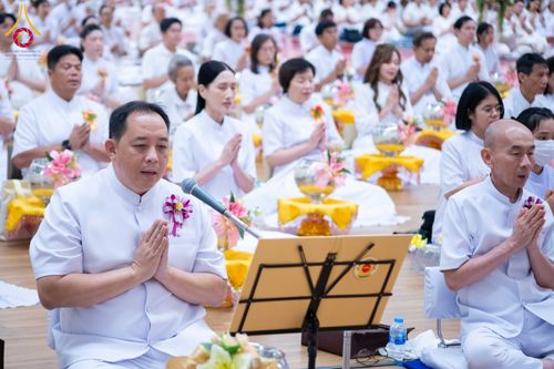 ภาพ No.310683:วันอาทิตย์ที่ 22 กุมภาพันธ์ พ.ศ. 2569 พิธีถวายโคมมาฆประทีป ณ ห้องแก้วสารพัดนึก 2 วัดพระธรรมกาย จ.ปทุมธานี