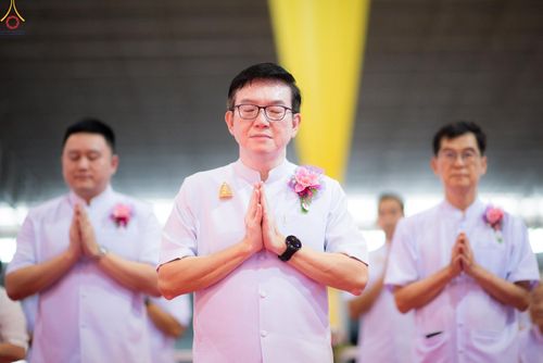 ภาพ No.286294:วันอาทิตย์ที่ 13 กรกฎาคม พ.ศ.2568 พิธีปฎิบัติธรรม และพิธีจุดเทียนใจ ไฟนิรันดร์ อนันตชัย ณ สภาธรรมกายสากล วัดพระธรรมกาย