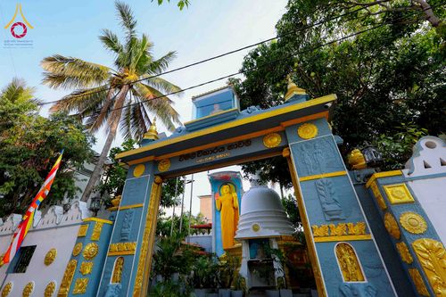 ภาพ No.317824:วันที่ 1 เมษายน พ.ศ. 2569 พิธีสวดธัมมจักกัปปวัตตนสูตรนานาชาติ ในวันพระใหญ่ ขึ้น 15 ค่ำ เดือน 5 (Poya Day)  ณ ศรีธรรมนันทะปิริเวนะ เเละ  วัดวิมลวิหาร นาวละ ประเทศศรีลังกา