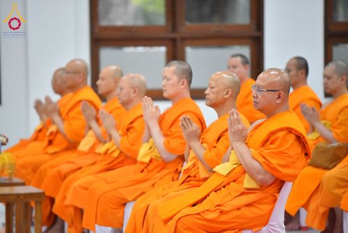 ภาพ No.294218:วันอาทิตย์ที่ 14 ธันวาคม พ.ศ.2568 พิธีเจริญพระพุทธมนต์สมโภชดวงแก้วลูกนิมิตเอก และดวงแก้วนิมิตปฏิบัติธรรม อัญเชิญประดิษฐาน  ณ วัดพระธรรมกายในประเทศสหรัฐอเมริกาและประเทศเยอรมนี 7 แห่ง ณ อาคารปลูกศรัทธา 2 วัดพระธรรมกาย