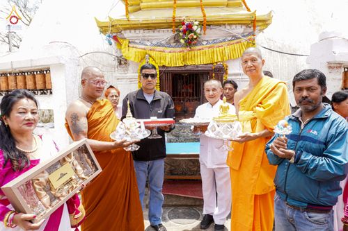 ภาพ No.81010:วัดพระธรรมกายน้อมถวายพระบรมสารีริกธาตุ เพื่อประดิษฐานเจดีย์จารุมตี เมืองกาฐมาณฑุ เนปาล  วันเสาร์ที่ 6 พฤษภาคม พ. ศ. 2566