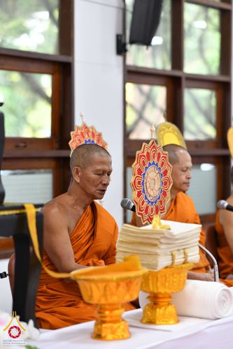 ภาพ No.344195:วันที่ 12 สิงหาคม พ.ศ. 2569  พสกนิกรชาวอำเภอคลองหลวง พร้อมใจร่วมพิธีสวดพระพุทธมนต์และทำบุญตักบาตรถวายพระราชกุศล เนื่องในวันคล้ายวันพระราชสมภพ สมเด็จพระบรมราชชนนีพันปีหลวง และวันแม่แห่งชาติ 12 สิงหาคม 2569