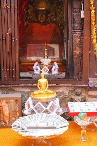 ภาพ No.81004:วัดพระธรรมกายน้อมถวายพระบรมสารีริกธาตุ เพื่อประดิษฐานเจดีย์จารุมตี เมืองกาฐมาณฑุ เนปาล  วันเสาร์ที่ 6 พฤษภาคม พ. ศ. 2566