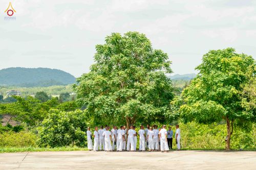 ภาพ No.340574:วันที่ 24-25 กรกฎาคม พ.ศ. 2569 โครงการพัฒนาคุณธรรม จริยธรรม สำหรับนักเรียนนายสิบตำรวจ (นสต.) รุ่นที่ 17 ศูนย์ฝึกอบรมตำรวจภูธรภาค 1 ได้จัดกิจกรรม WalkRally สวดมนต์นั่งสมาธิ และฟังธรรมจากพระอาจารย์ ณ ศูนย์ปฏิบัติธรรมเวิล์ดพีช วัลเล่ย์ (World Peace Valley) 
