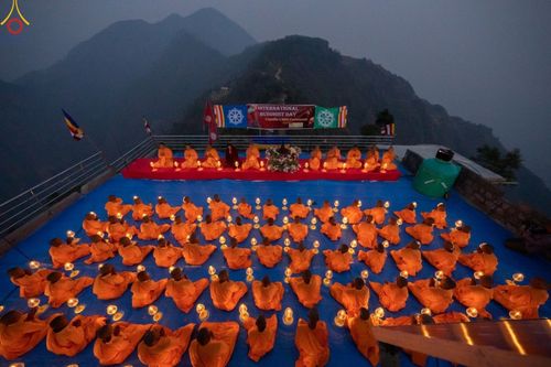 โครงการบรรพชาสามเณรภาคฤดูร้อน 100 รูป   ณ วัดมาศคันธะพุทธวิหาร เมืองลลิตปูร ประเทศเนปาล   ระหว่างวันที่ 5-15 เมษายน พ.ศ. 2566