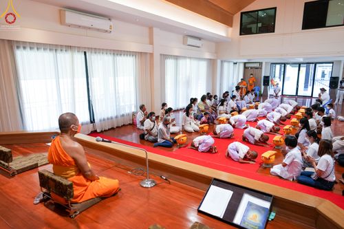 ภาพ No.45824:ประมวลภาพพิธีบรรพชา โครงการบรรพชาสามเณรฟื้นฟูพระพุทธศาสนาทั่วไทย ณ ศูนย์ปฏิบัติธรรมอุทัยแสง 