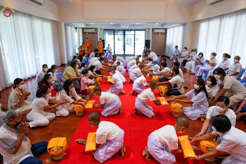 ภาพ No.45826:ประมวลภาพพิธีบรรพชา โครงการบรรพชาสามเณรฟื้นฟูพระพุทธศาสนาทั่วไทย ณ ศูนย์ปฏิบัติธรรมอุทัยแสง 