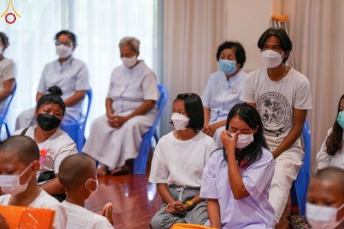 ภาพ No.45828:ประมวลภาพพิธีบรรพชา โครงการบรรพชาสามเณรฟื้นฟูพระพุทธศาสนาทั่วไทย ณ ศูนย์ปฏิบัติธรรมอุทัยแสง 