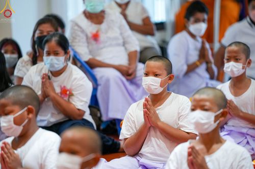ภาพ No.45834:ประมวลภาพพิธีบรรพชา โครงการบรรพชาสามเณรฟื้นฟูพระพุทธศาสนาทั่วไทย ณ ศูนย์ปฏิบัติธรรมอุทัยแสง 