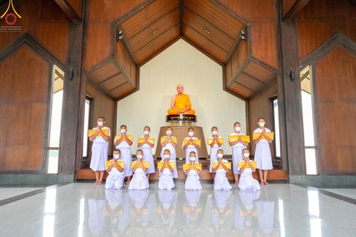 ภาพ No.45837:ประมวลภาพพิธีบรรพชา โครงการบรรพชาสามเณรฟื้นฟูพระพุทธศาสนาทั่วไทย ณ ศูนย์ปฏิบัติธรรมอุทัยแสง 