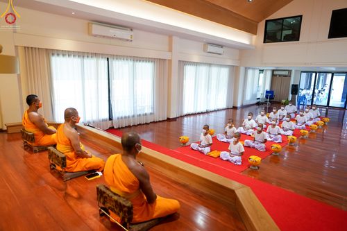 ภาพ No.45838:ประมวลภาพพิธีบรรพชา โครงการบรรพชาสามเณรฟื้นฟูพระพุทธศาสนาทั่วไทย ณ ศูนย์ปฏิบัติธรรมอุทัยแสง 