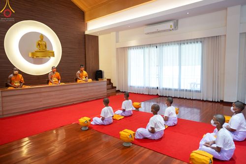 ภาพ No.45842:ประมวลภาพพิธีบรรพชา โครงการบรรพชาสามเณรฟื้นฟูพระพุทธศาสนาทั่วไทย ณ ศูนย์ปฏิบัติธรรมอุทัยแสง 