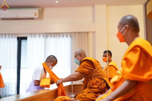 ภาพ No.45848:ประมวลภาพพิธีบรรพชา โครงการบรรพชาสามเณรฟื้นฟูพระพุทธศาสนาทั่วไทย ณ ศูนย์ปฏิบัติธรรมอุทัยแสง 