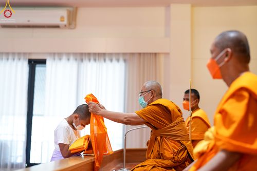 ภาพ No.45853:ประมวลภาพพิธีบรรพชา โครงการบรรพชาสามเณรฟื้นฟูพระพุทธศาสนาทั่วไทย ณ ศูนย์ปฏิบัติธรรมอุทัยแสง 