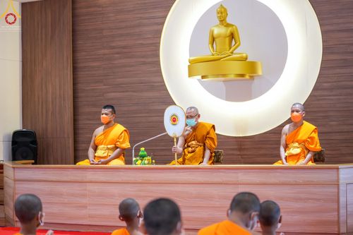 ภาพ No.45855:ประมวลภาพพิธีบรรพชา โครงการบรรพชาสามเณรฟื้นฟูพระพุทธศาสนาทั่วไทย ณ ศูนย์ปฏิบัติธรรมอุทัยแสง 