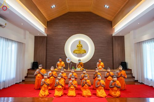 ภาพ No.45860:ประมวลภาพพิธีบรรพชา โครงการบรรพชาสามเณรฟื้นฟูพระพุทธศาสนาทั่วไทย ณ ศูนย์ปฏิบัติธรรมอุทัยแสง 