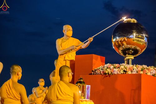 ภาพ No.45074:ประมวลภาพพิธีจุดประทีป​ วันคุ้ม​ครองโลก ณ วัดพระธรรมกาย