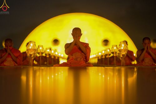 ภาพ No.45077:ประมวลภาพพิธีจุดประทีป​ วันคุ้ม​ครองโลก ณ วัดพระธรรมกาย