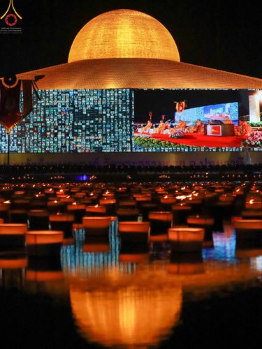 ภาพ No.45088:ประมวลภาพพิธีจุดประทีป​ วันคุ้ม​ครองโลก ณ วัดพระธรรมกาย