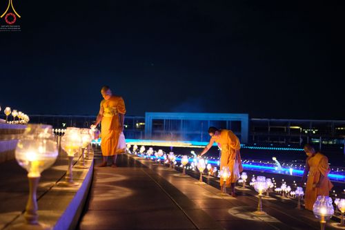 ภาพ No.45093:ประมวลภาพพิธีจุดประทีป​ วันคุ้ม​ครองโลก ณ วัดพระธรรมกาย
