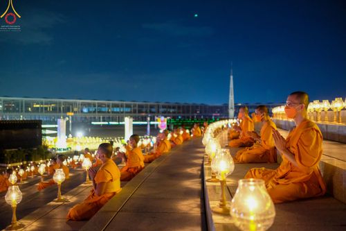 ภาพ No.45106:ประมวลภาพพิธีจุดประทีป​ วันคุ้ม​ครองโลก ณ วัดพระธรรมกาย
