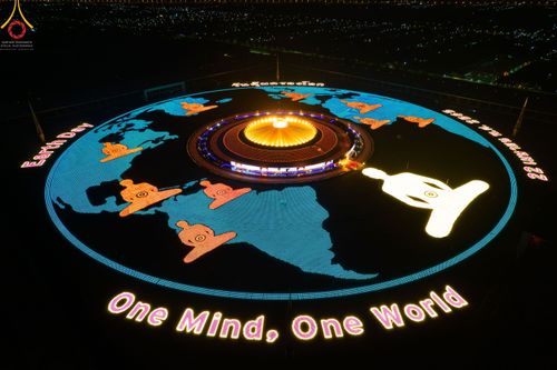 ภาพ No.45121:ประมวลภาพพิธีจุดประทีป​ วันคุ้ม​ครองโลก ณ วัดพระธรรมกาย