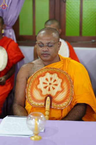 ภาพ No.45417:ประมวลภาพพิธีถวายสังฆทานช่วยเหลือคณะสงฆ์ศรีลังกา ช่วงวิกฤตเศรษฐกิจ บูชาธรรมหลวงพ่อธัมมชโย ในโอกาสวันคุ้มครองโลก พ.ศ. 2565