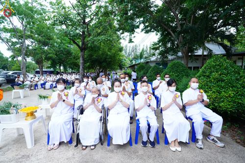 ภาพ No.50057:ประมวลภาพพิธีทอดผ้าป่าบำรุงศูนย์ฉลองครบรอบ 11 ปี ศูนย์อบรมเยาวชนนครปฐม