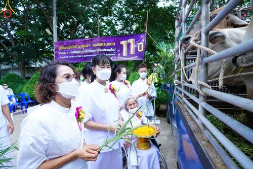 ภาพ No.50059:ประมวลภาพพิธีทอดผ้าป่าบำรุงศูนย์ฉลองครบรอบ 11 ปี ศูนย์อบรมเยาวชนนครปฐม