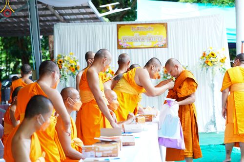 ภาพ No.50103:ประมวลภาพพิธีเจริญพระพุทธมนต์ ปีที่ 18 ณ ศูนย์อบรมเยาวชนผาสุกวนิช จ.ราชบุรี