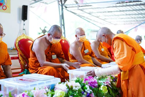 ภาพ No.50138:ประมวลภาพพิธีเจริญพระพุทธมนต์ ปีที่ 18 ณ ศูนย์อบรมเยาวชนผาสุกวนิช จ.ราชบุรี