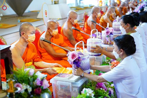 ภาพ No.50136:ประมวลภาพพิธีเจริญพระพุทธมนต์ ปีที่ 18 ณ ศูนย์อบรมเยาวชนผาสุกวนิช จ.ราชบุรี