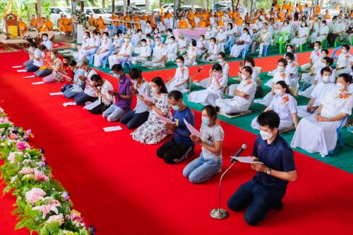ภาพ No.50179:ประมวลภาพพิธีเจริญพระพุทธมนต์ ปีที่ 18 ณ ศูนย์อบรมเยาวชนผาสุกวนิช จ.ราชบุรี