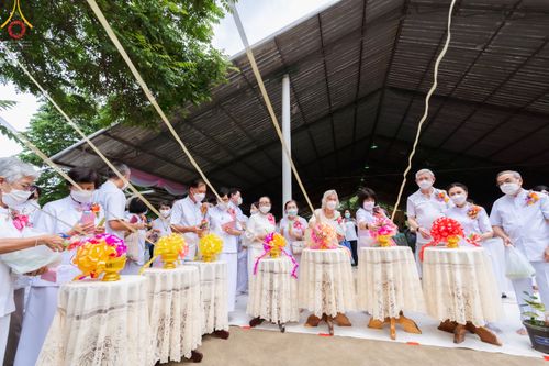 ภาพ No.50174:ประมวลภาพพิธีเจริญพระพุทธมนต์ ปีที่ 18 ณ ศูนย์อบรมเยาวชนผาสุกวนิช จ.ราชบุรี