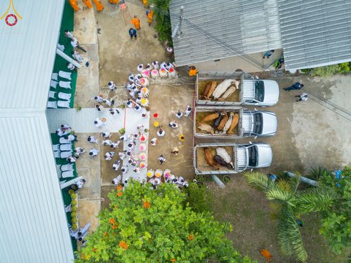 ภาพ No.50182:ประมวลภาพพิธีเจริญพระพุทธมนต์ ปีที่ 18 ณ ศูนย์อบรมเยาวชนผาสุกวนิช จ.ราชบุรี