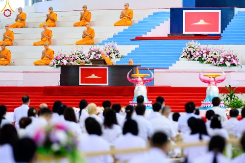 ภาพ No.50288:ประมวลภาพพิธีถวายประกาศเกียรติคุณ 3 รางวัล จาก Guinness World Records (GWR) ณ วัดพระธรรมกาย