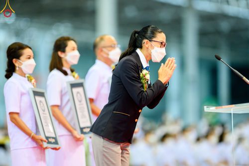 ภาพ No.50304:ประมวลภาพพิธีถวายประกาศเกียรติคุณ 3 รางวัล จาก Guinness World Records (GWR) ณ วัดพระธรรมกาย
