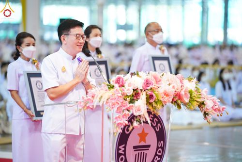ภาพ No.50308:ประมวลภาพพิธีถวายประกาศเกียรติคุณ 3 รางวัล จาก Guinness World Records (GWR) ณ วัดพระธรรมกาย