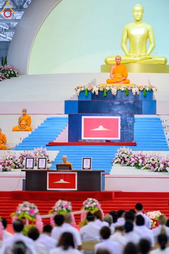 ภาพ No.50328:ประมวลภาพพิธีถวายประกาศเกียรติคุณ 3 รางวัล จาก Guinness World Records (GWR) ณ วัดพระธรรมกาย