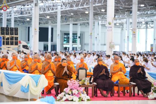 ภาพ No.50339:ประมวลภาพพิธีถวายประกาศเกียรติคุณ 3 รางวัล จาก Guinness World Records (GWR) ณ วัดพระธรรมกาย