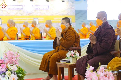 ภาพ No.50338:ประมวลภาพพิธีถวายประกาศเกียรติคุณ 3 รางวัล จาก Guinness World Records (GWR) ณ วัดพระธรรมกาย