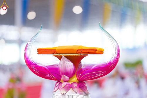 ภาพ No.50351:ประมวลภาพพิธีทอดผ้าป่าสมทบกฐิน ครั้งที่ 1 เนื่องในวันธรรมชัย พุทธศักราช 2565