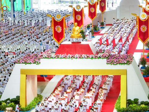 ภาพ No.50364:ประมวลภาพพิธีทอดผ้าป่าสมทบกฐิน ครั้งที่ 1 เนื่องในวันธรรมชัย พุทธศักราช 2565