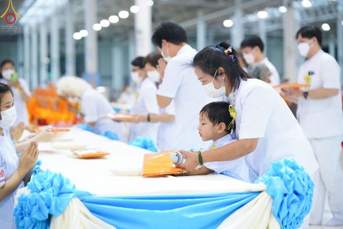 ภาพ No.50377:ประมวลภาพพิธีทอดผ้าป่าสมทบกฐิน ครั้งที่ 1 เนื่องในวันธรรมชัย พุทธศักราช 2565