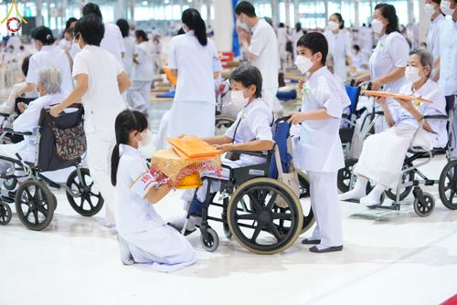 ภาพ No.50379:ประมวลภาพพิธีทอดผ้าป่าสมทบกฐิน ครั้งที่ 1 เนื่องในวันธรรมชัย พุทธศักราช 2565