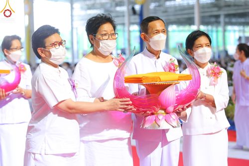 ภาพ No.50382:ประมวลภาพพิธีทอดผ้าป่าสมทบกฐิน ครั้งที่ 1 เนื่องในวันธรรมชัย พุทธศักราช 2565