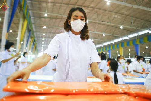 ภาพ No.50445:ประมวลภาพพิธีทอดผ้าป่าสมทบกฐิน ครั้งที่ 1 เนื่องในวันธรรมชัย พุทธศักราช 2565