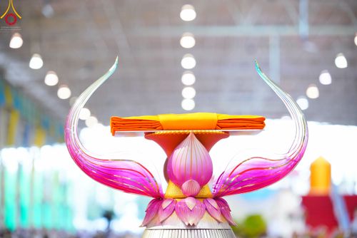 ภาพ No.50453:ประมวลภาพพิธีทอดผ้าป่าสมทบกฐิน ครั้งที่ 1 เนื่องในวันธรรมชัย พุทธศักราช 2565